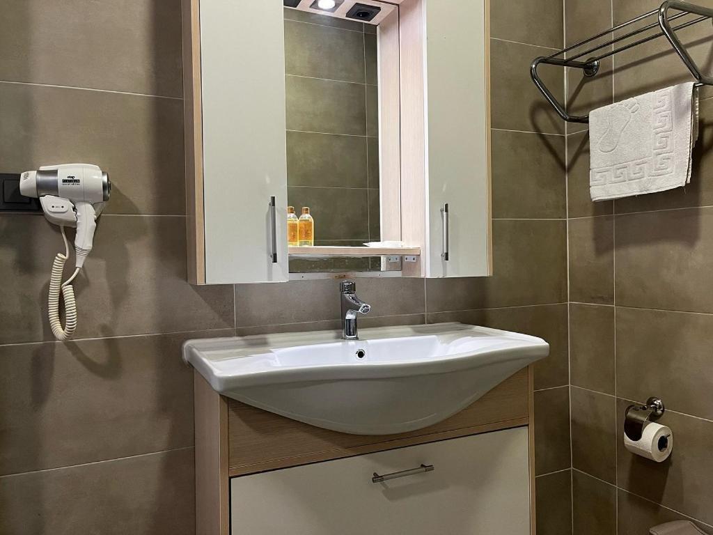 Akcayzeytin Otel Bagian luar foto
